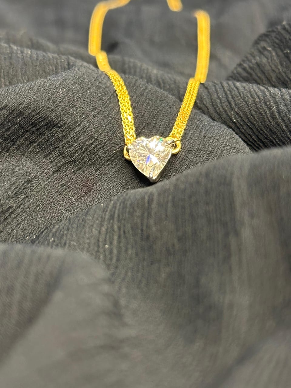 Amor 18k Heart-Shine Pendant